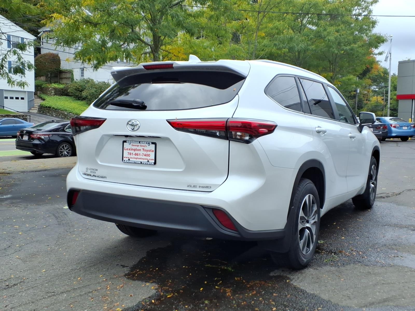 Used 2023 Toyota Highlander SUV