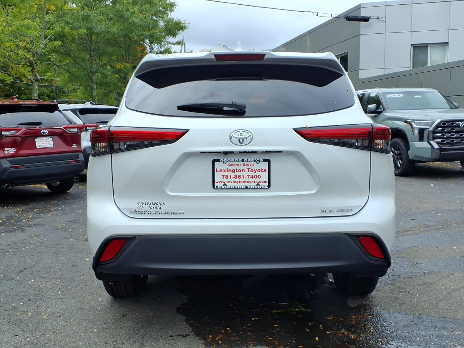 Used 2023 Toyota Highlander SUV