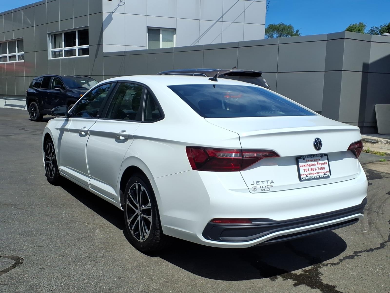 Used 2023 Volkswagen Jetta Sedan