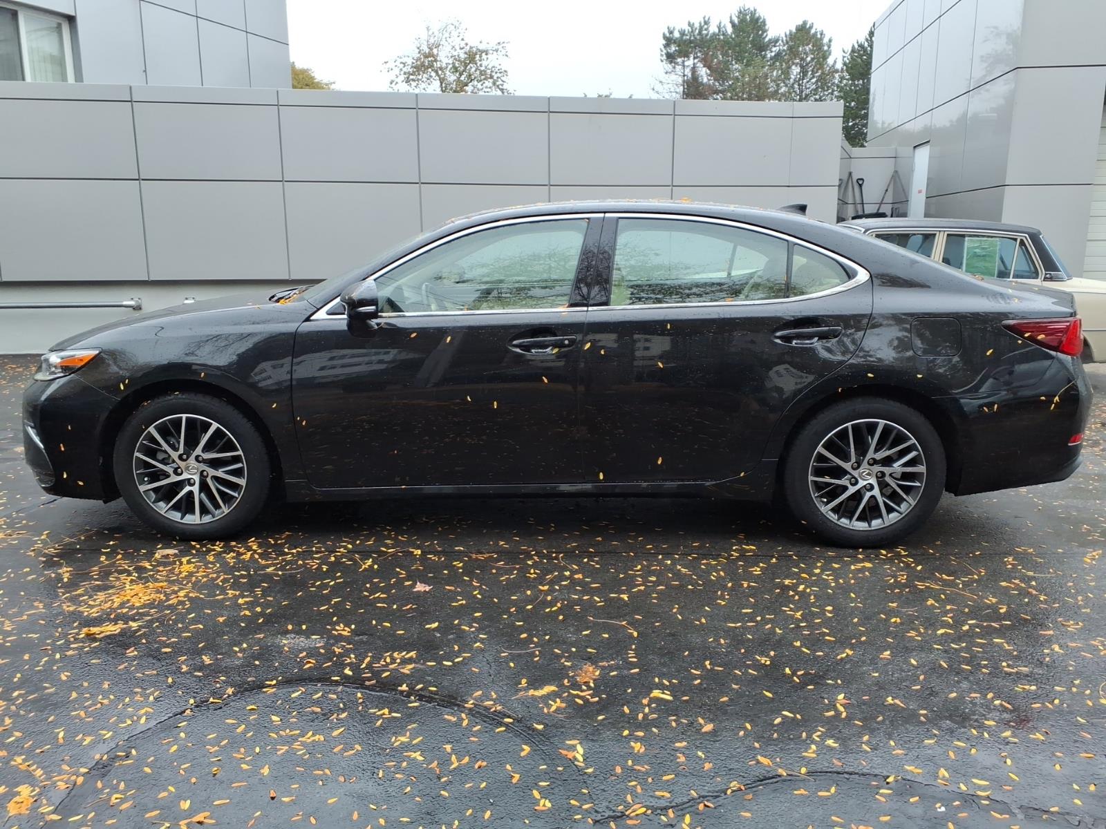 Used 2017 Lexus ES 350 Sedan