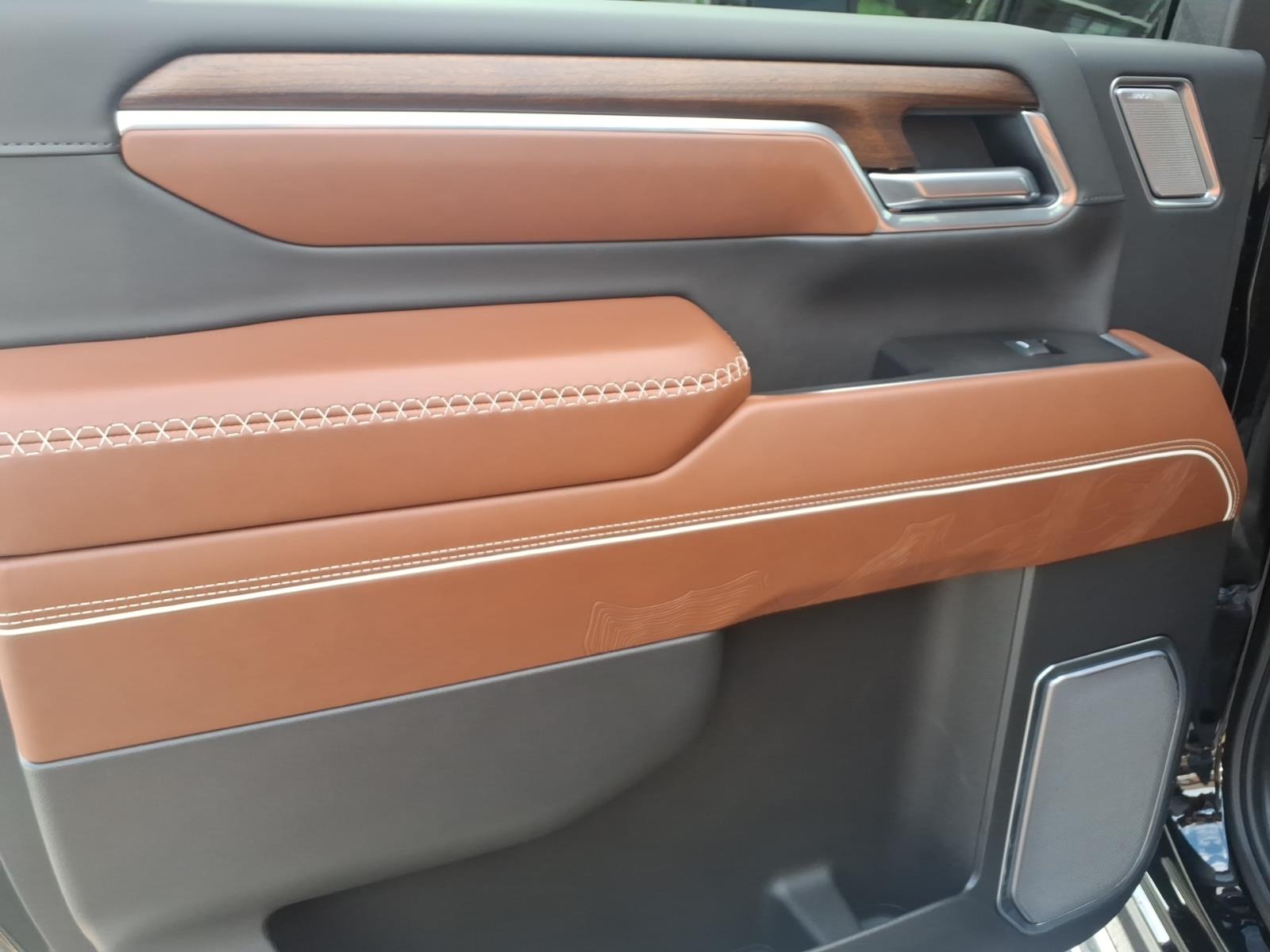 2026 GMC Sierra 2500HD Denali Ultimate - Photo 9