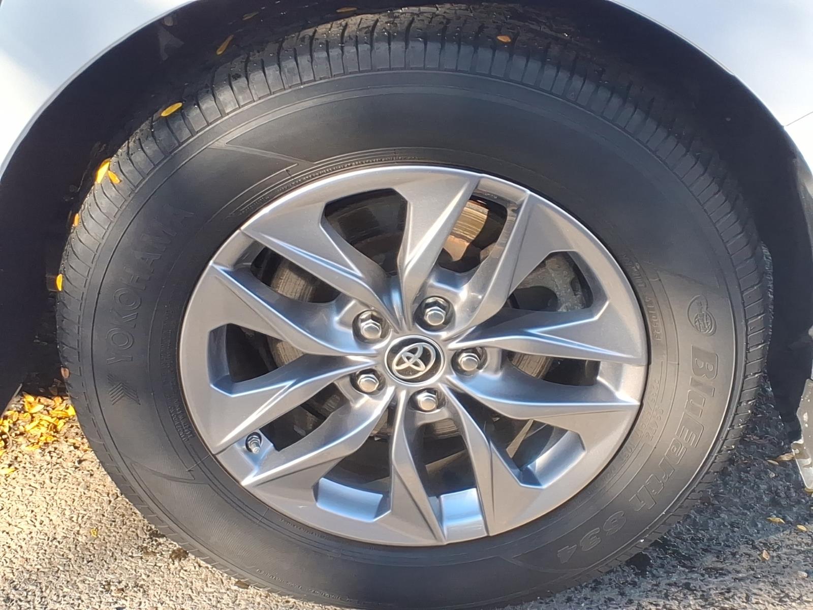 Used 2024 Toyota Sienna Van