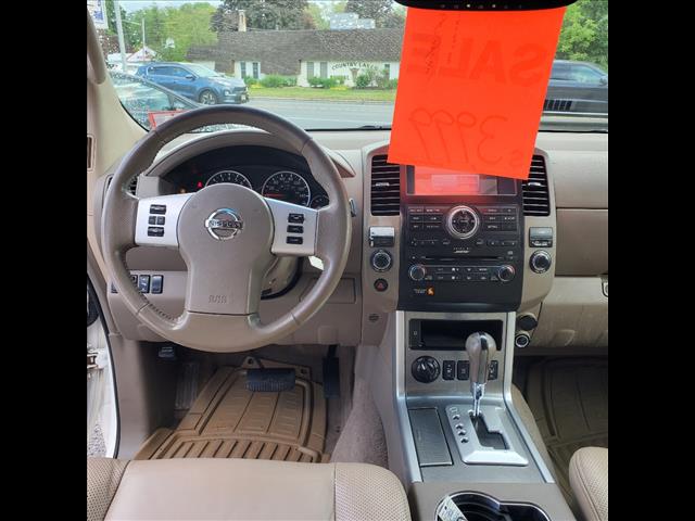 2009 Nissan Pathfinder SE