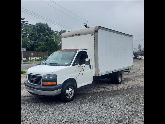 2004 GMC Savana 3500 SLE