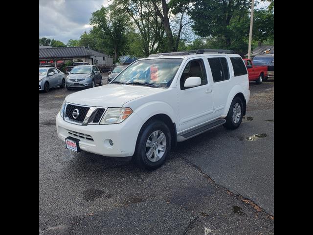 2009 Nissan Pathfinder SE