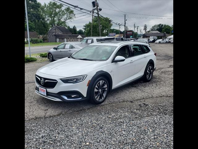 2018 Buick Regal TourX Essence
