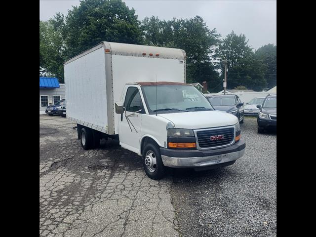 2004 GMC Savana 3500 SLE