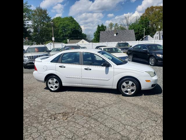 2007 Ford Focus ZX4 S