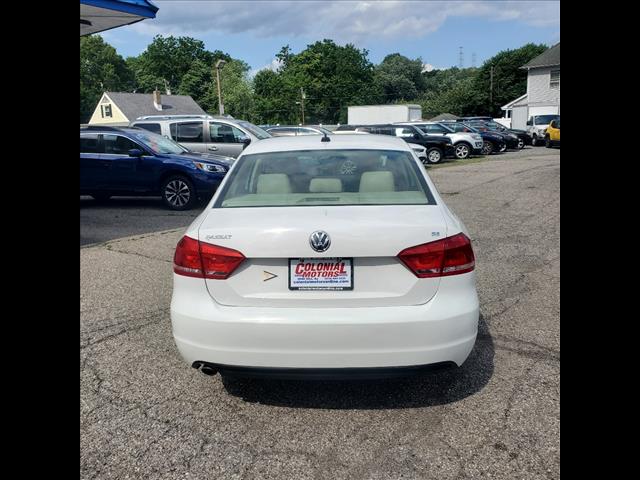 2013 Volkswagen Passat SE PZEV