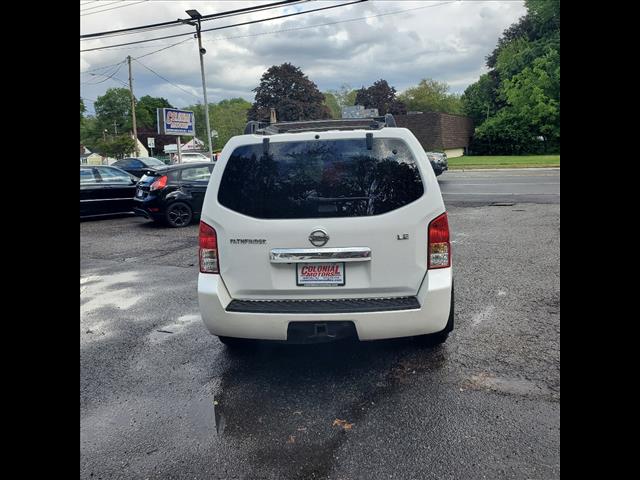 2009 Nissan Pathfinder SE