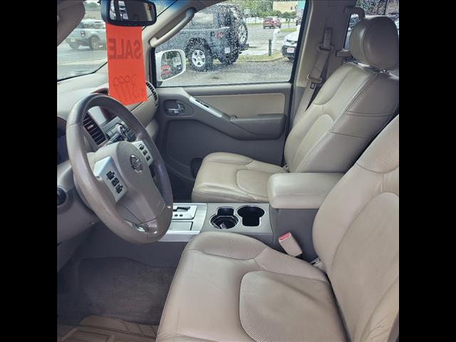2009 Nissan Pathfinder SE