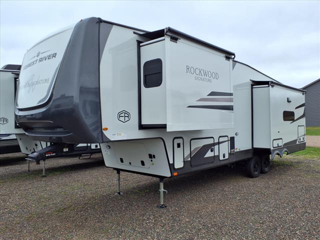 2025 Forest River ROCKWOOD SIGNATURE 361RLS
