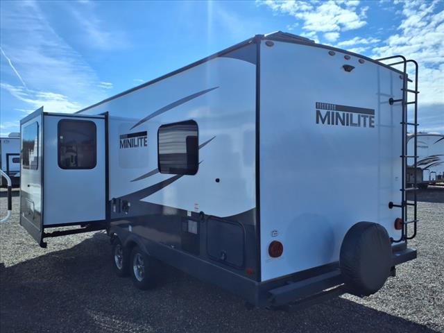 2025 Forest River ROCKWOOD MINI LITE 2506FK
