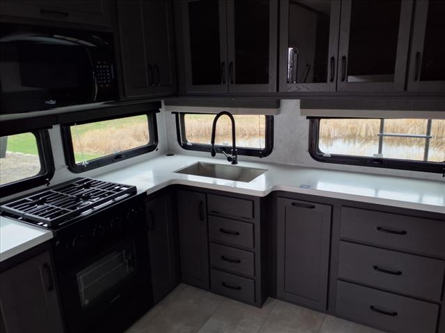 2025 Forest River ROCKWOOD SIGNATURE 301RKS