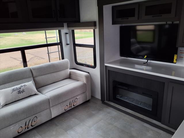 2025 Forest River ROCKWOOD SIGNATURE 361RLS