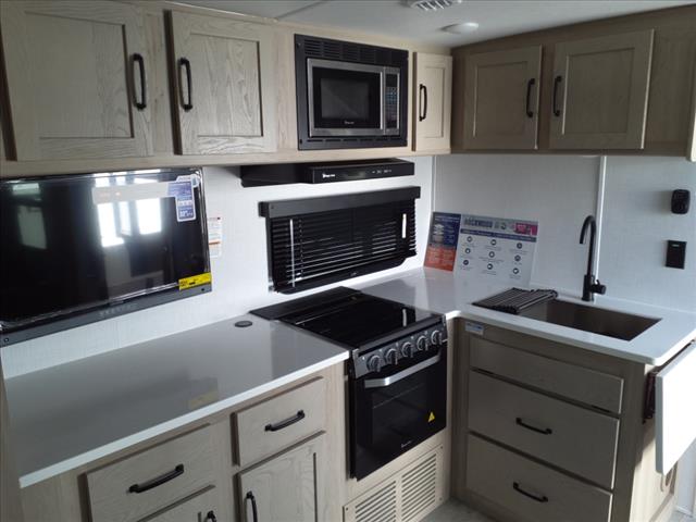 2024 Forest River ROCKWOOD MINI LITE 2518S
