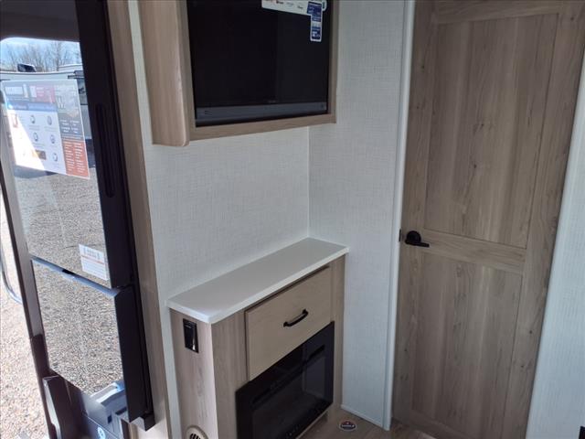 2025 Forest River ROCKWOOD MINI LITE 2506FK