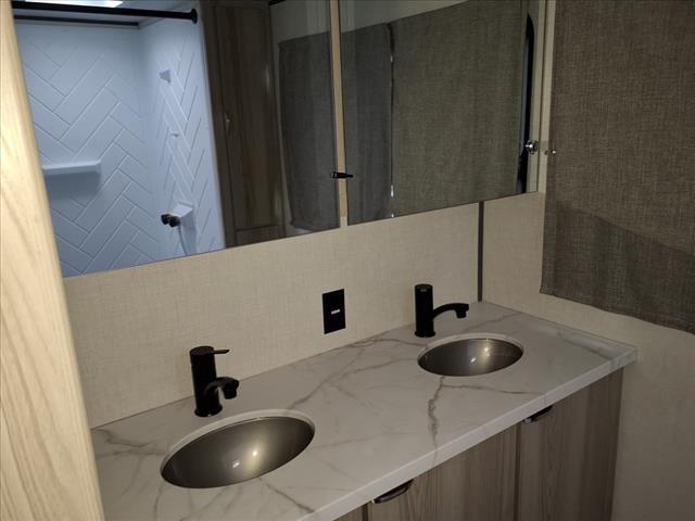 2025 Forest River WILDWOOD 233RBLE