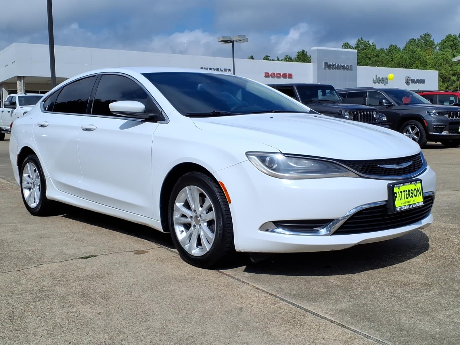 2015 Chrysler 200 Limited Sedan FWD