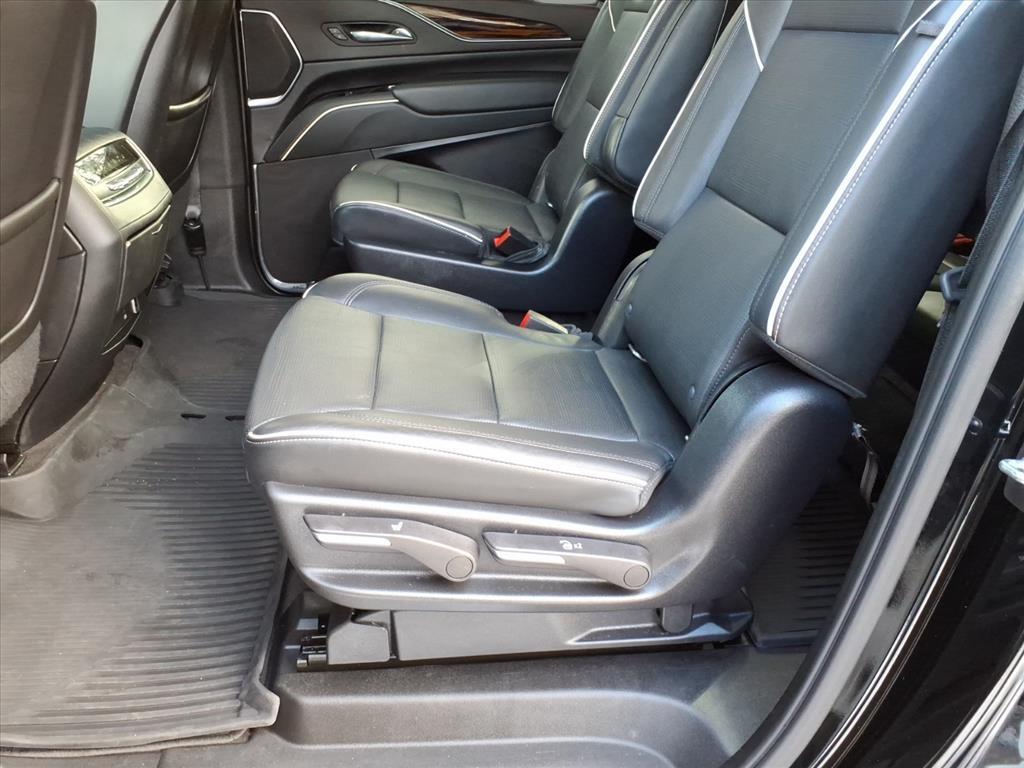 2022 Cadillac Escalade ESV Premium Luxury