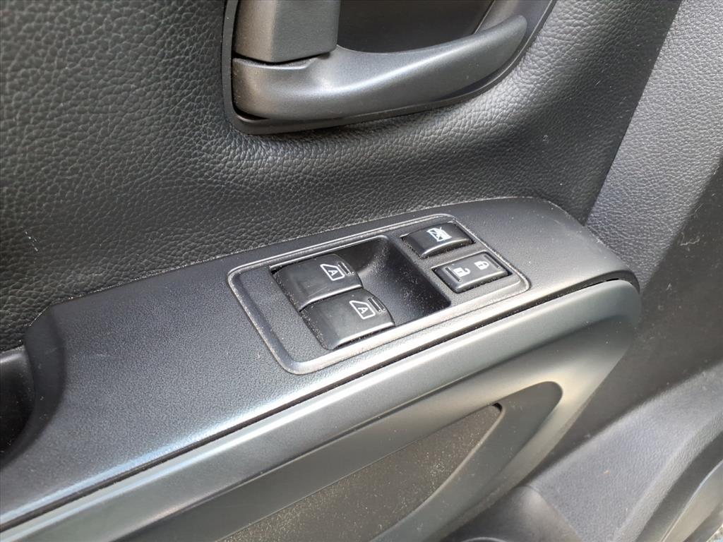 2022 Nissan Titan SV 2022 Nissan Titan SV