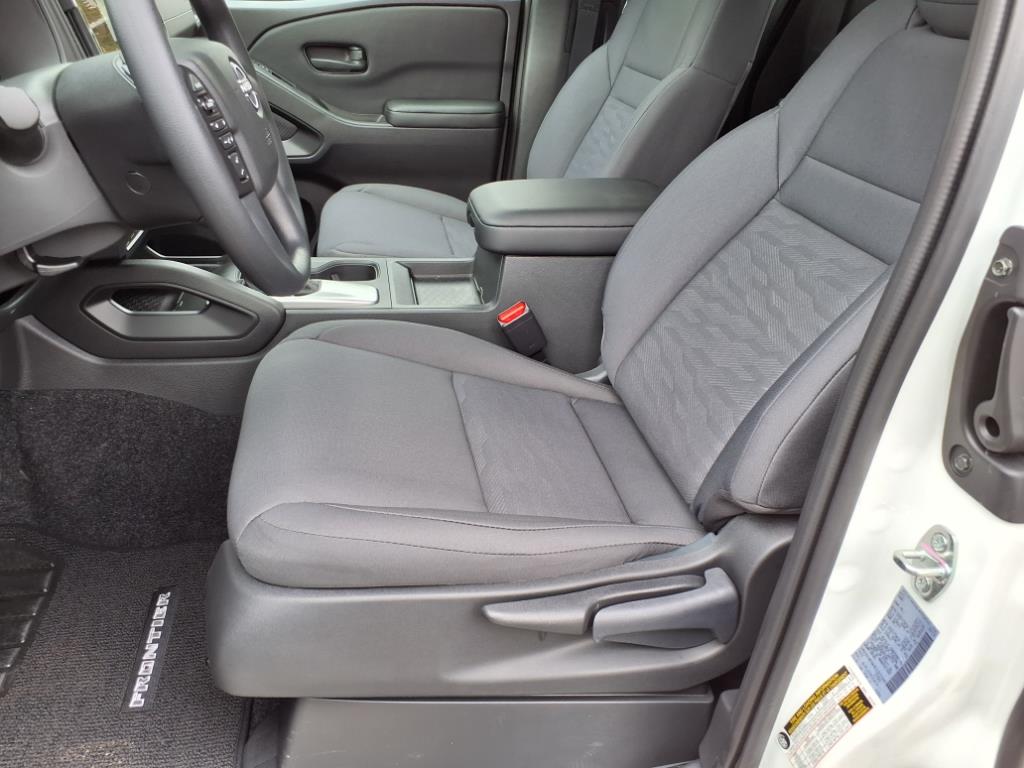 2025 Nissan Frontier S
