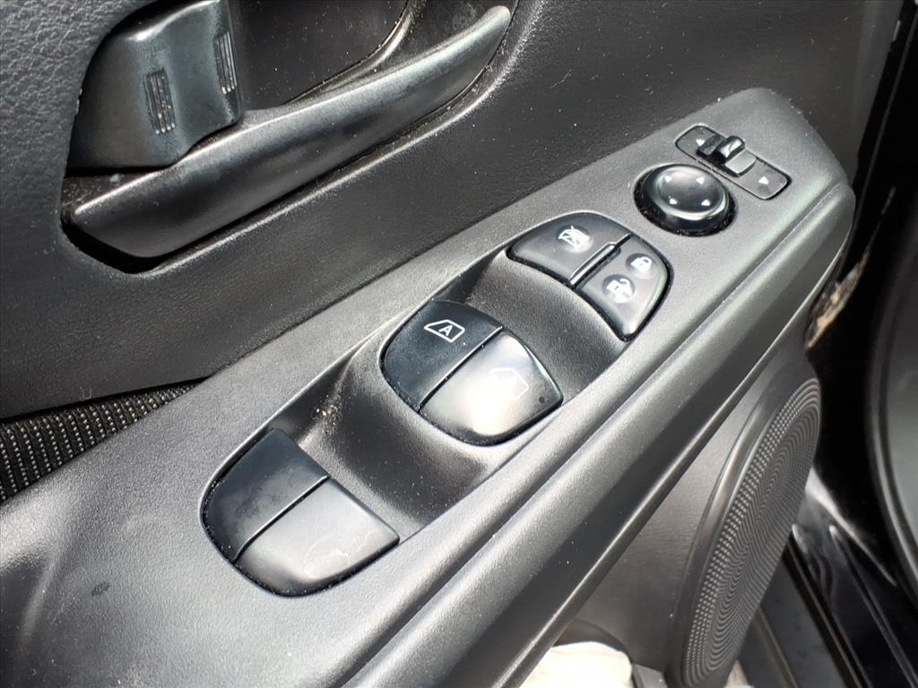 2023 Nissan Kicks S 2023 Nissan Kicks S