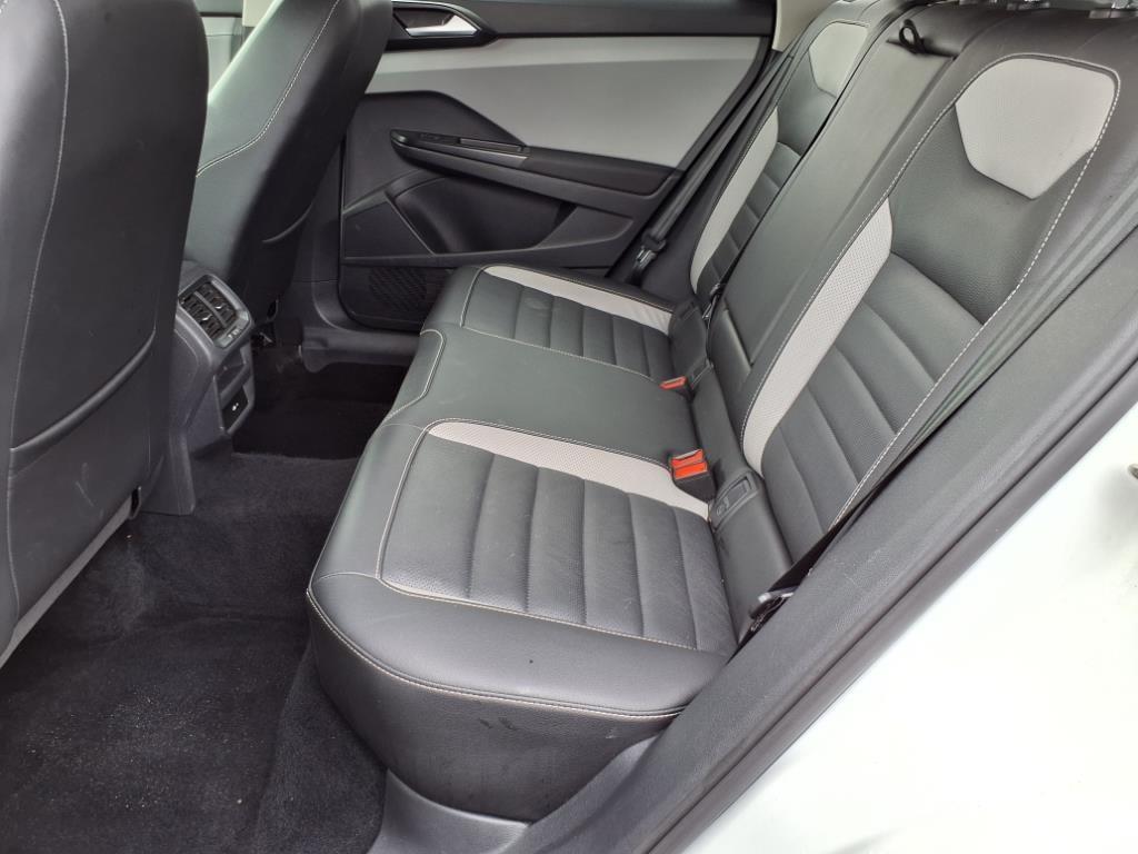 2022 Volkswagen Taos SEL 4Motion