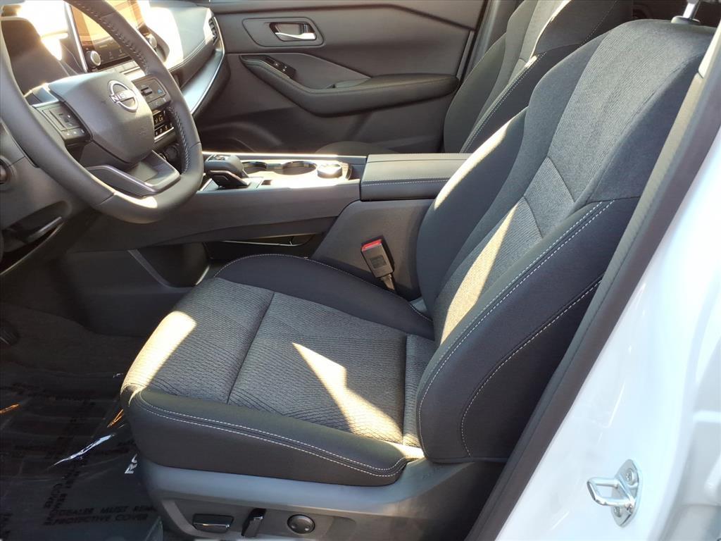 2026 Nissan Rogue SV 2026 Nissan Rogue SV