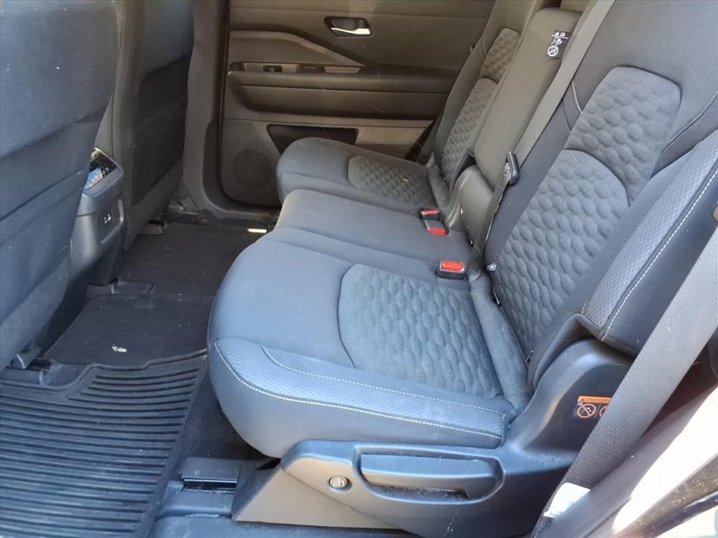 2022 Nissan Pathfinder SV 2022 Nissan Pathfinder SV