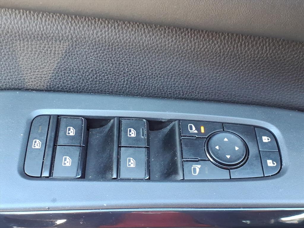 2025 Nissan Pathfinder SV 2025 Nissan Pathfinder SV