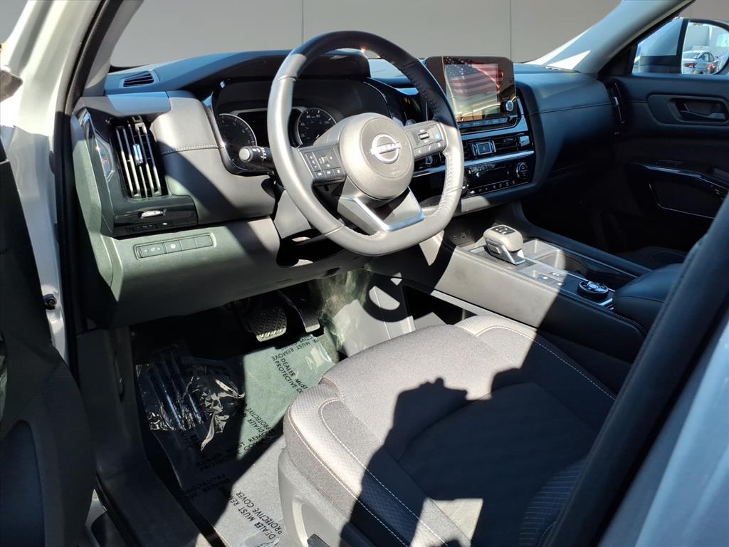 2024 Nissan Pathfinder SV 2024 Nissan Pathfinder SV