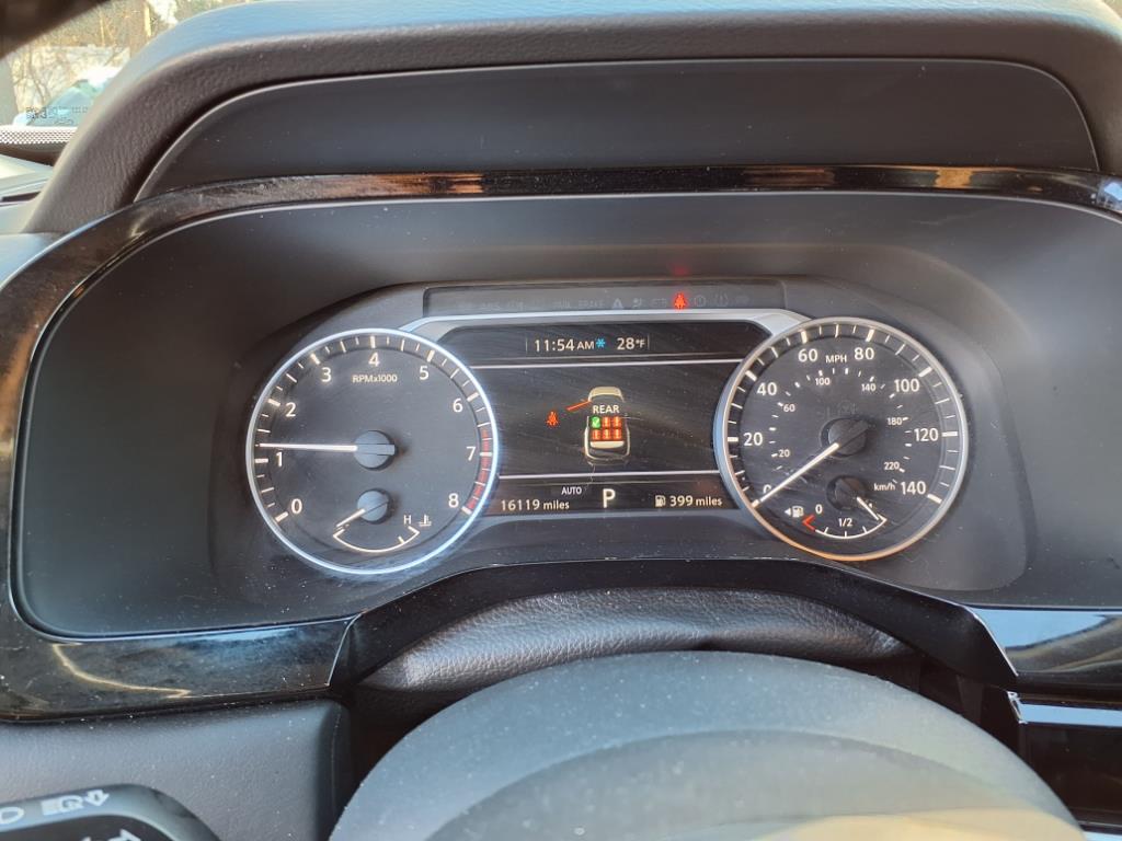 2024 Nissan Pathfinder SV