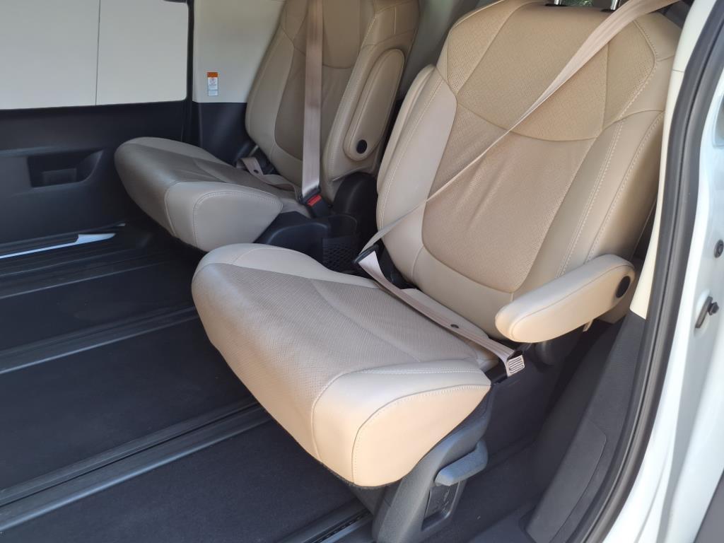 2021 Toyota Sienna Limited 7-Passenger