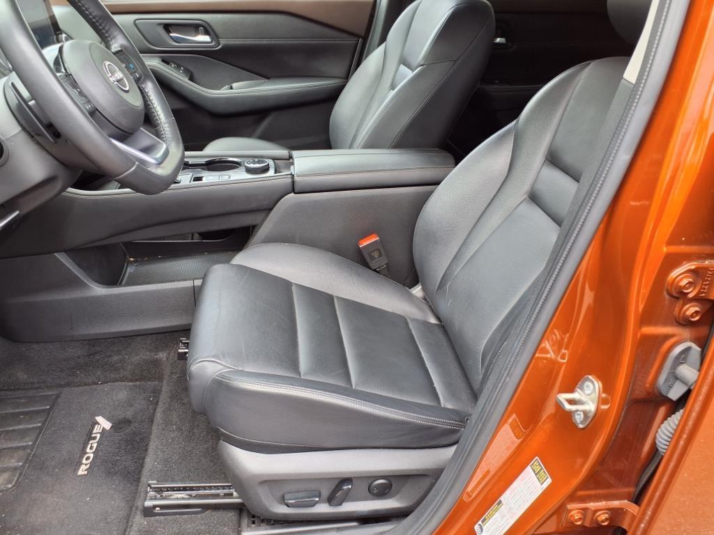2022 Nissan Rogue SL