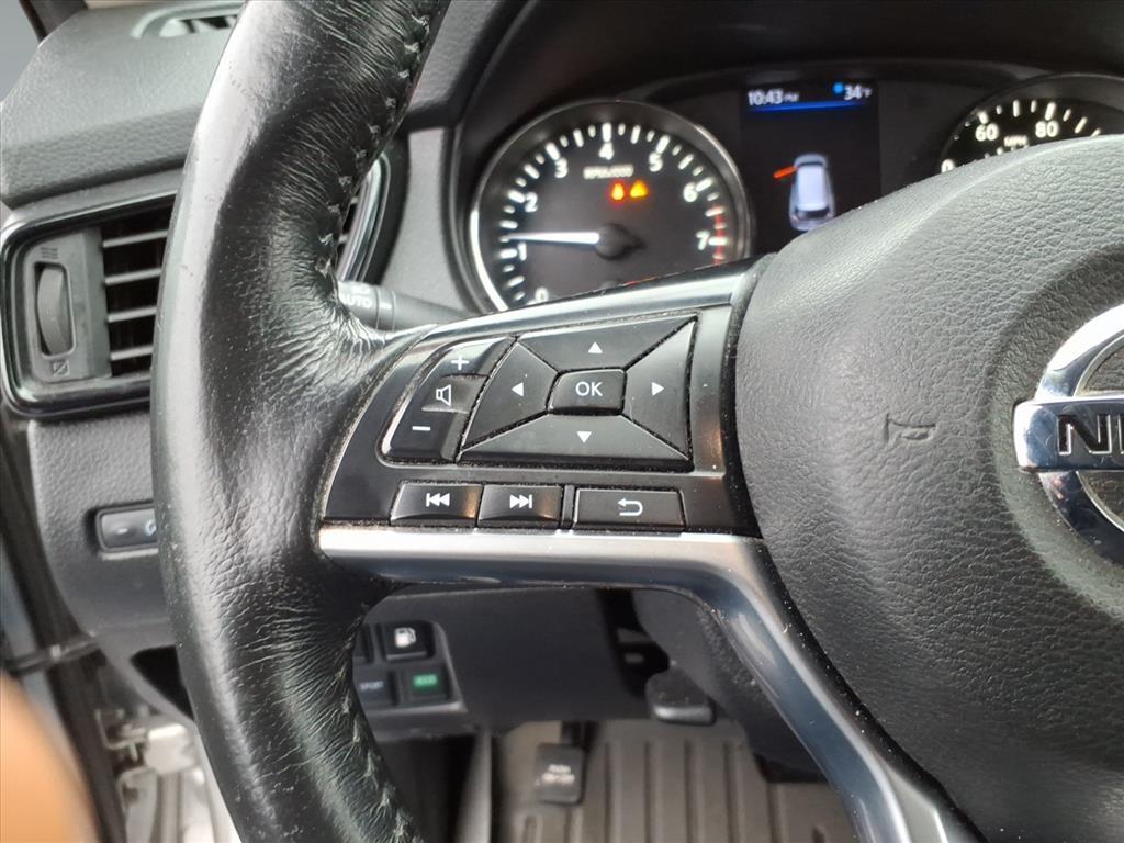 2018 Nissan Rogue SV 2018 Nissan Rogue SV