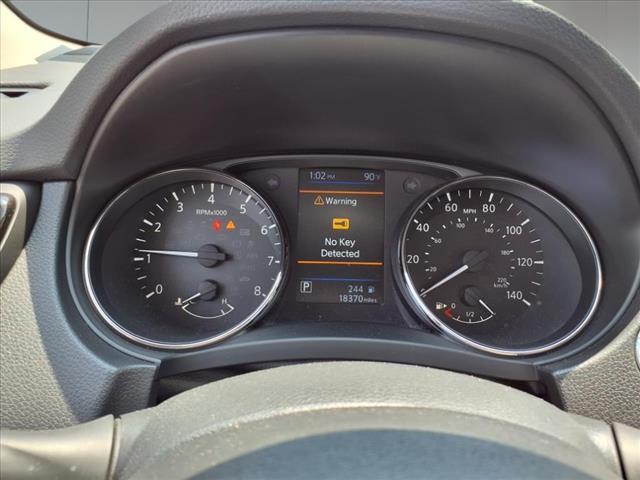 2022 Nissan Rogue Sport SV