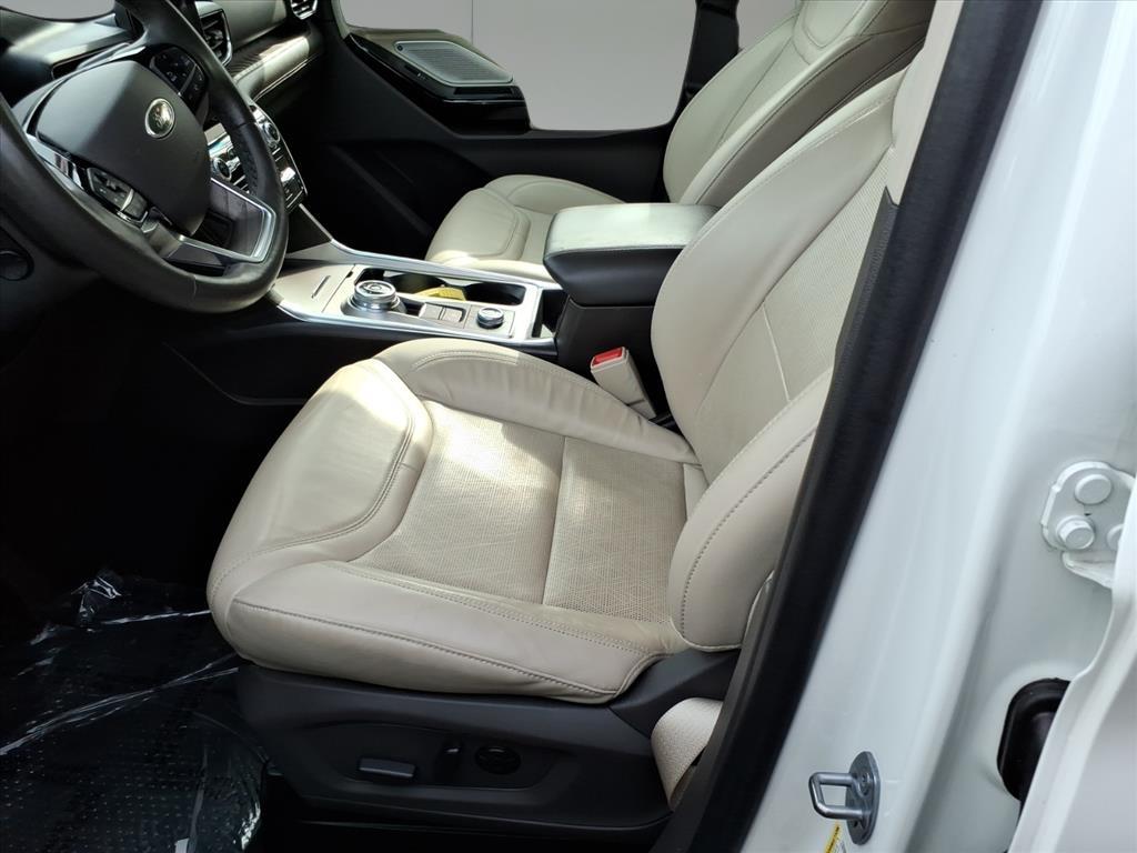 2022 Ford Explorer Platinum