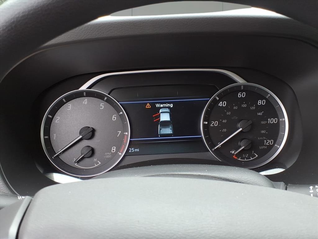 2025 Nissan Frontier SV
