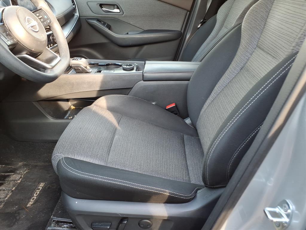 2022 Nissan Rogue SV 2022 Nissan Rogue SV