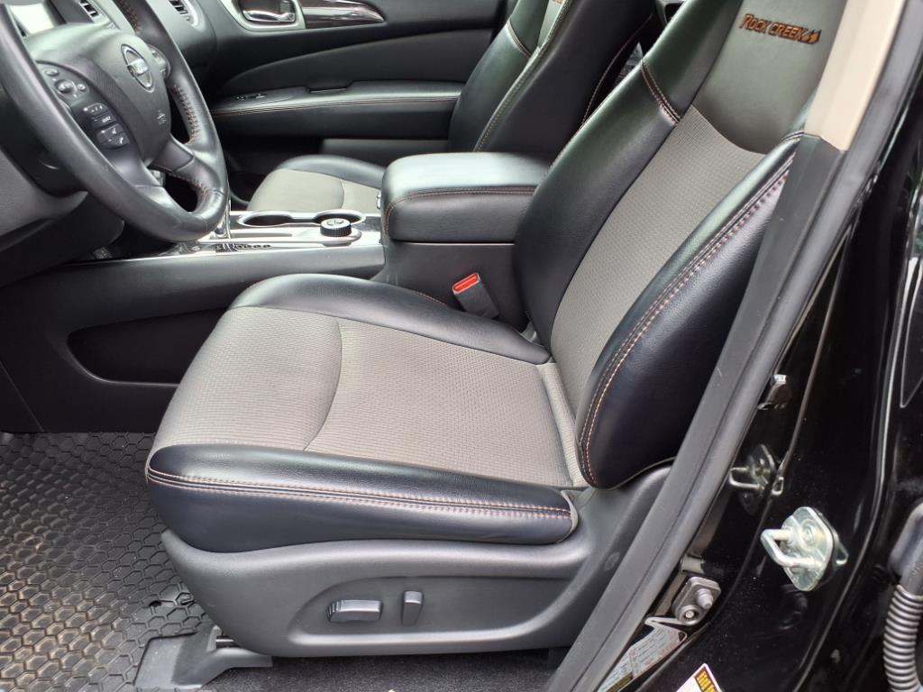 2019 Nissan Pathfinder SV