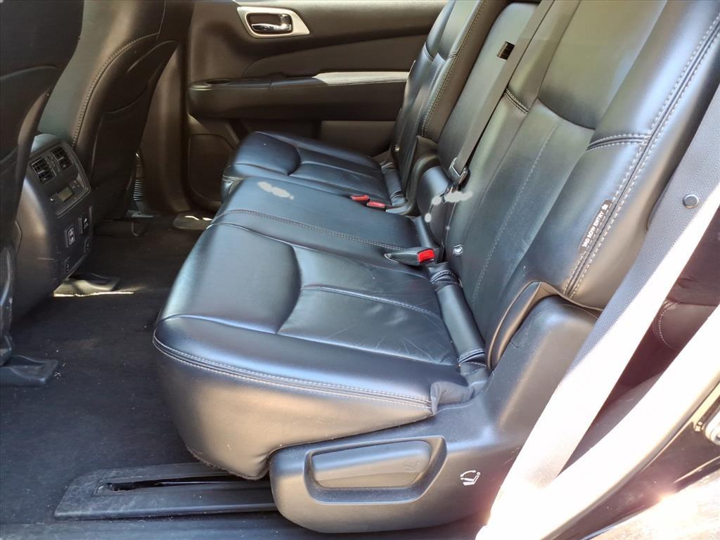 2018 Nissan Pathfinder SL