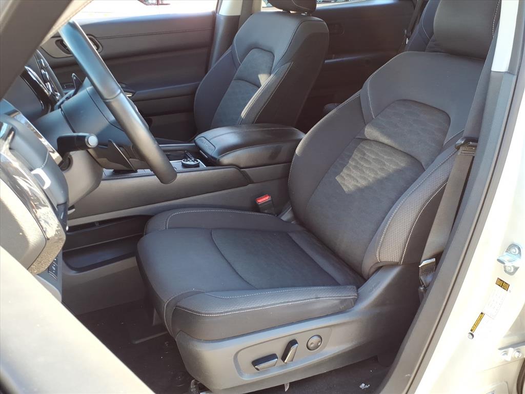 2025 Nissan Pathfinder SV 2025 Nissan Pathfinder SV