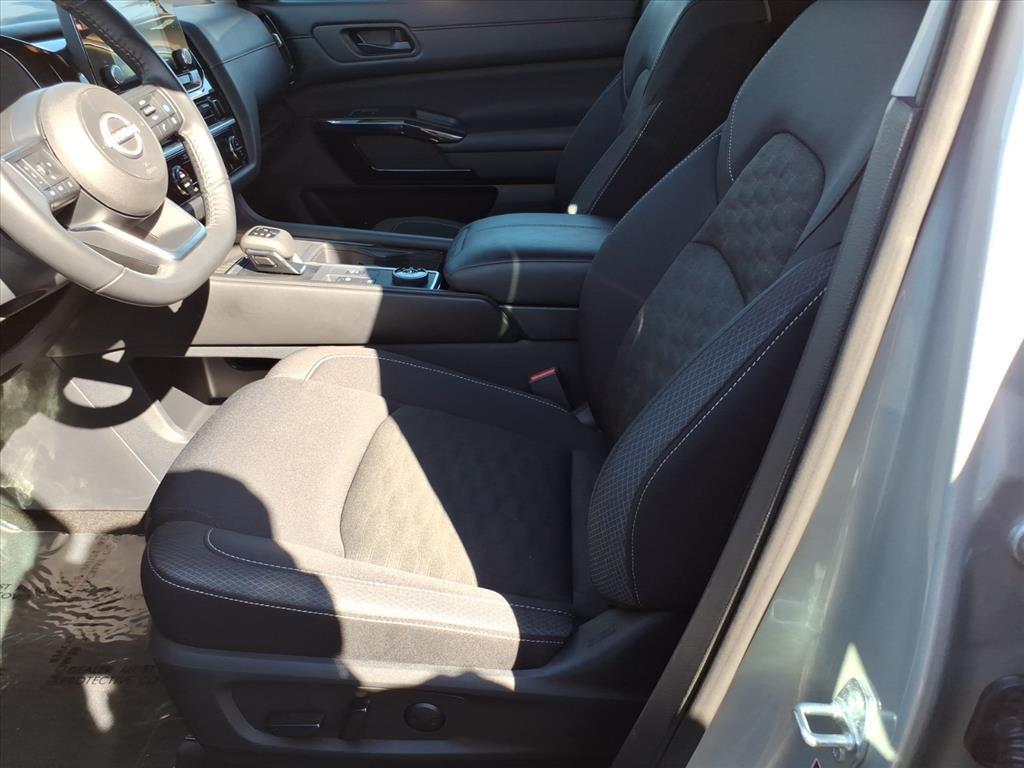 2024 Nissan Pathfinder SV 2024 Nissan Pathfinder SV