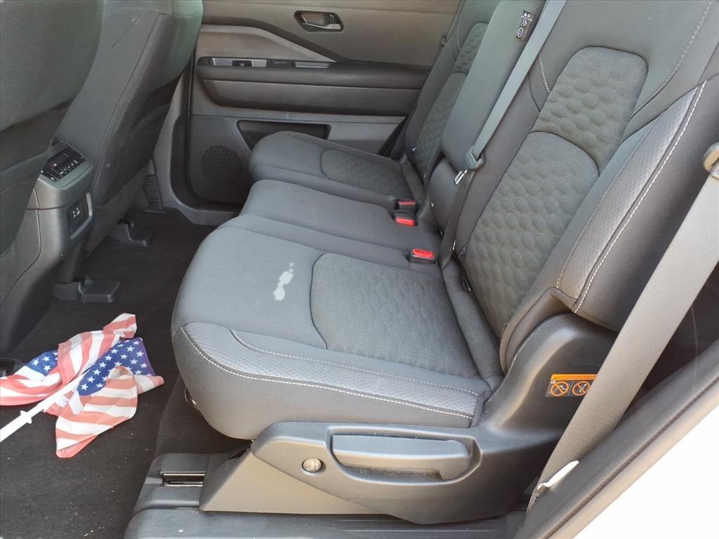 2024 Nissan Pathfinder SV 2024 Nissan Pathfinder SV