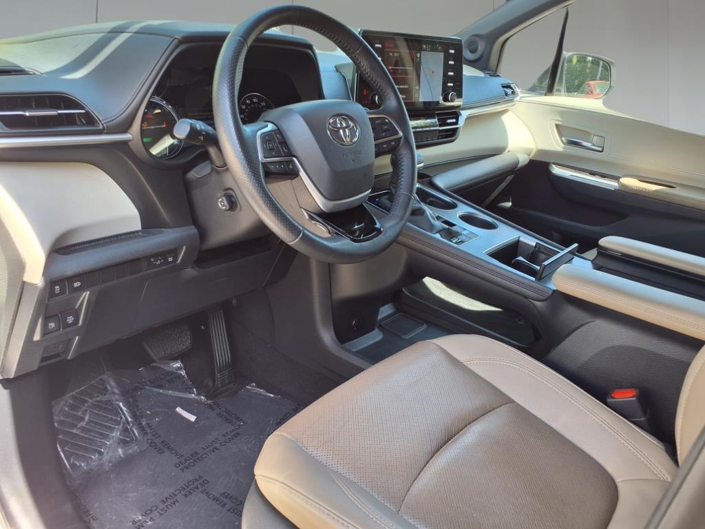 2021 Toyota Sienna Limited 7-Passenger