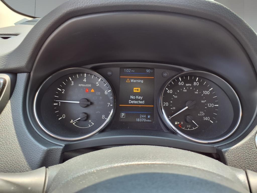 2022 Nissan Rogue Sport SV