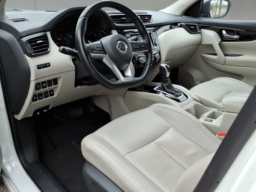 2022 Nissan Rogue Sport SL