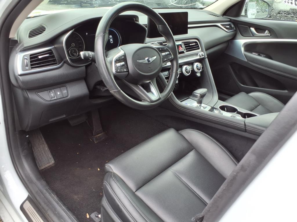 2023 Genesis G70 2.0T