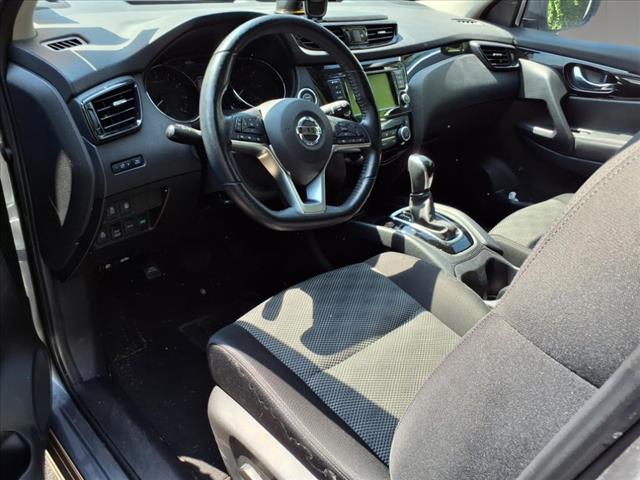 2022 Nissan Rogue Sport SV